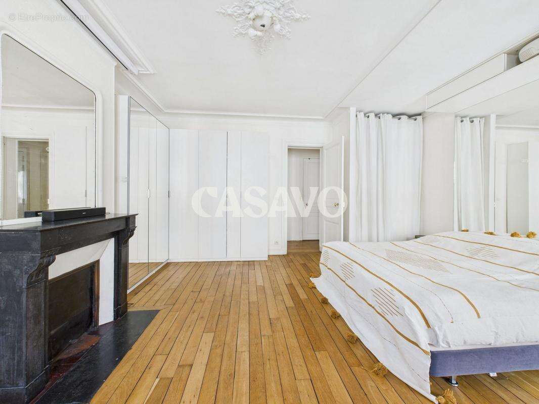 Appartement à PARIS-10E