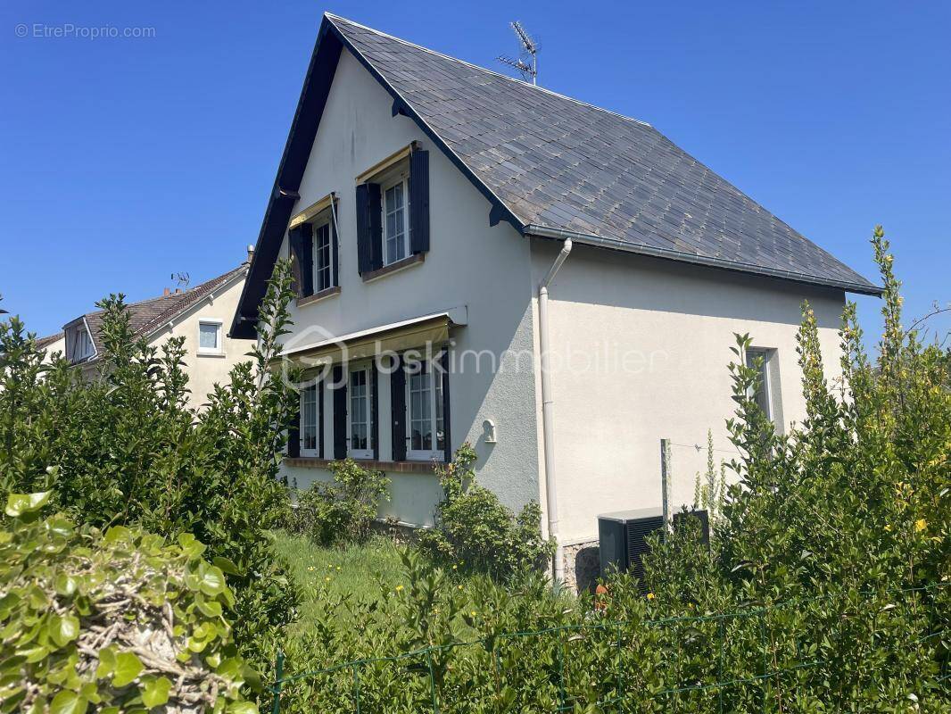 Maison à DOZULE