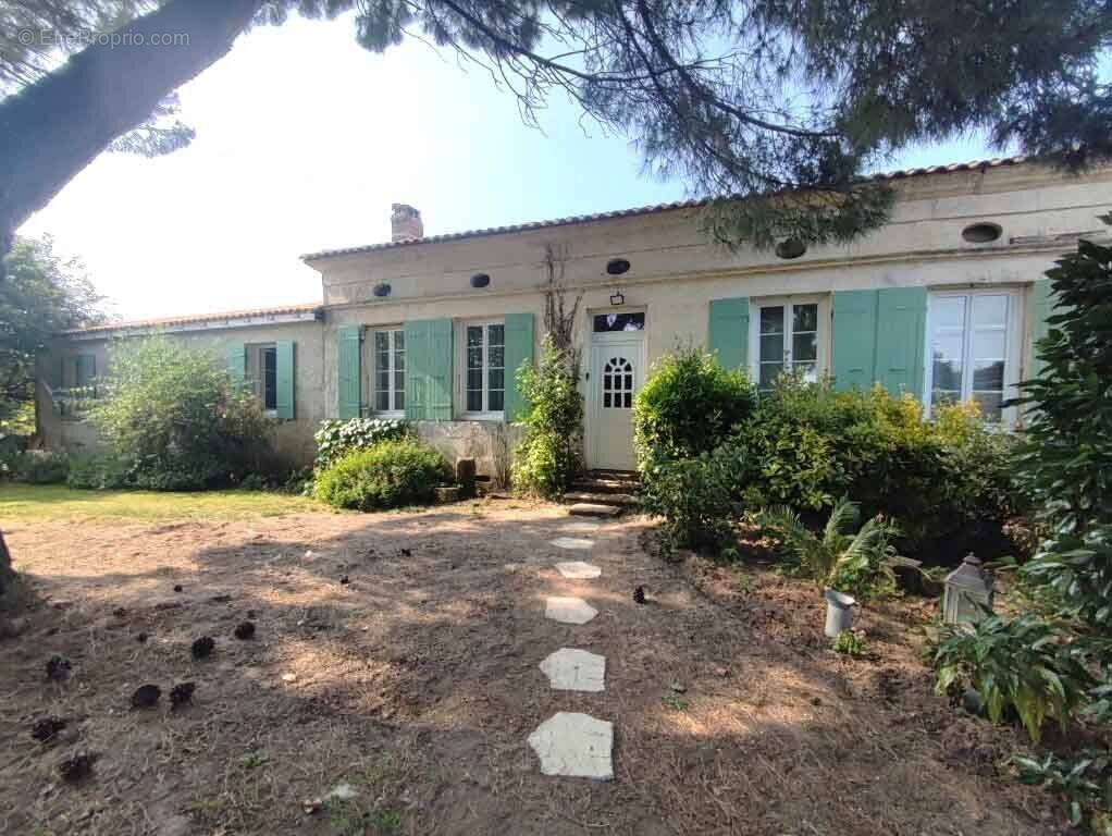 Maison à GEMOZAC