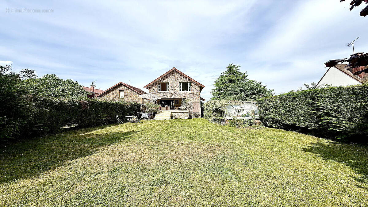 Maison à SOISY-SOUS-MONTMORENCY