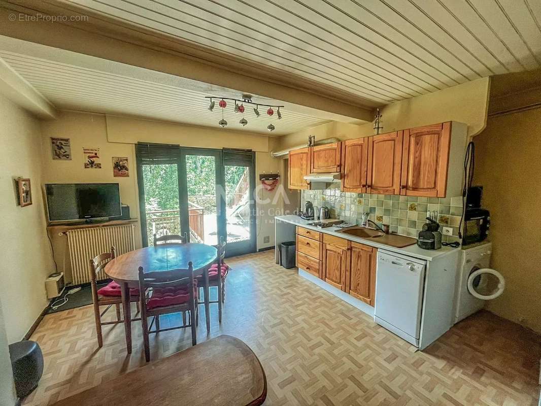 Appartement à SAINT-ETIENNE-DE-TINEE