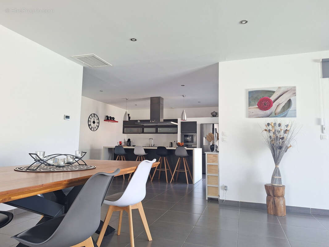 Maison à SAINT-CYPRIEN