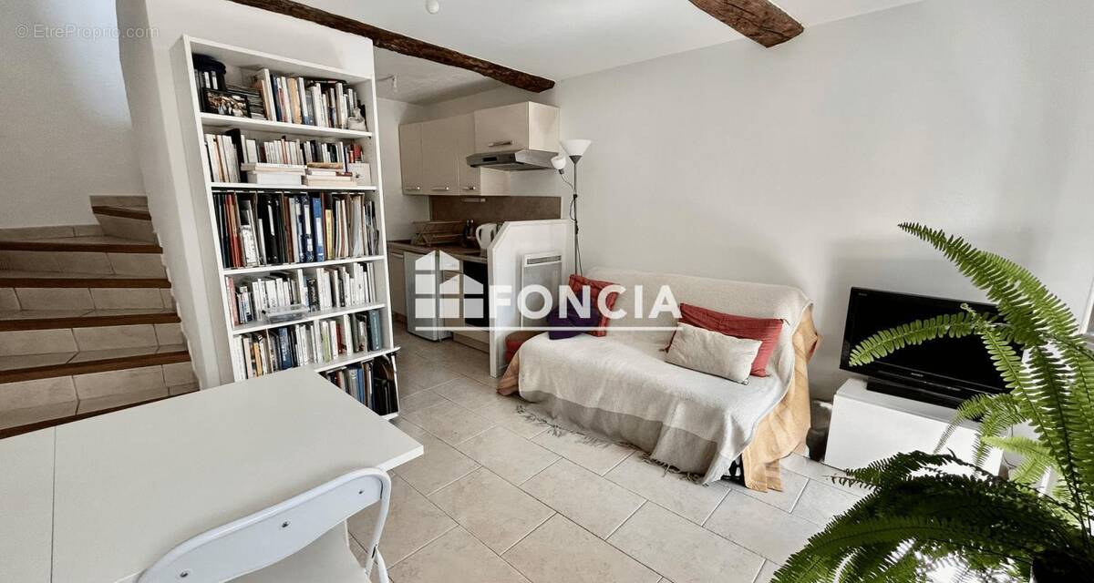 Maison à ROQUEBRUNE-SUR-ARGENS