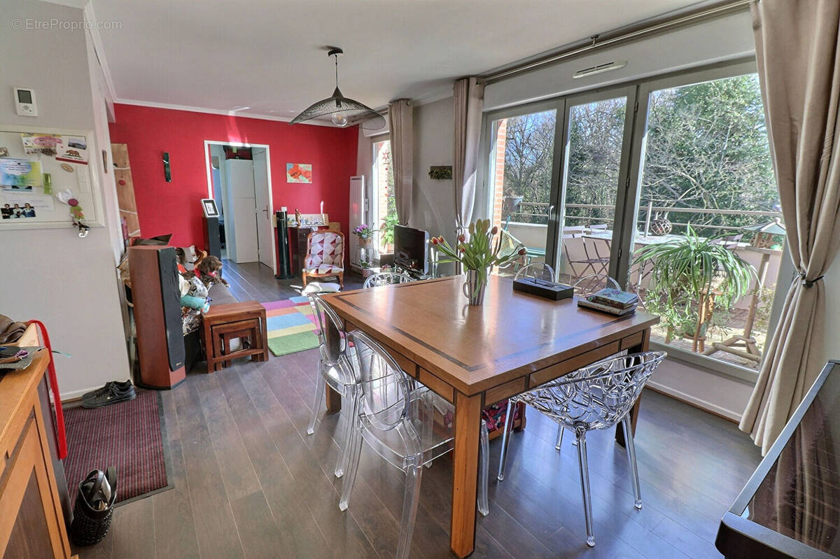 Appartement à MERY-SUR-OISE