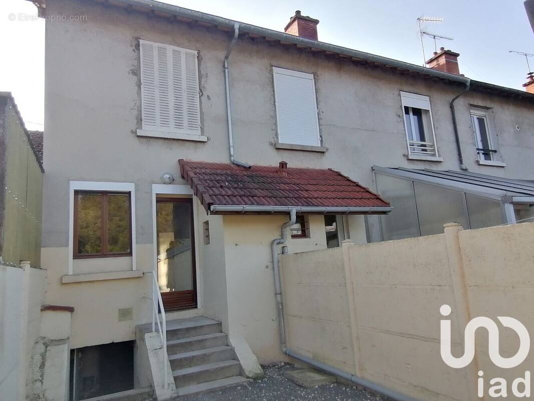 Photo 1 - Maison à VOUZIERS