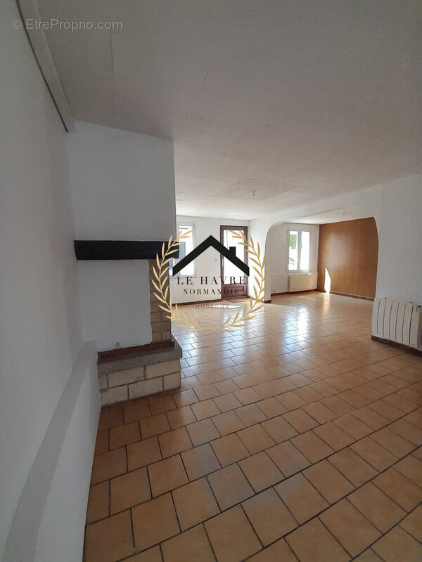 Maison à ANGERVILLE-L&#039;ORCHER