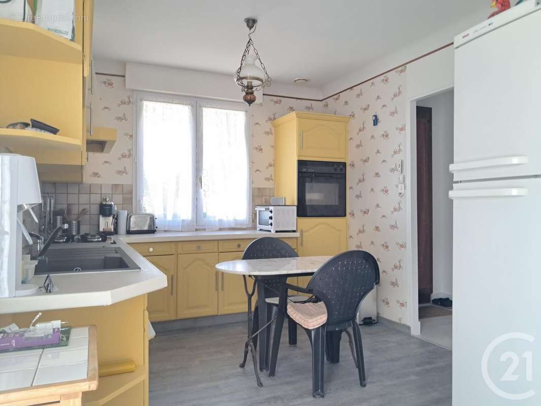 Maison à GROSBREUIL