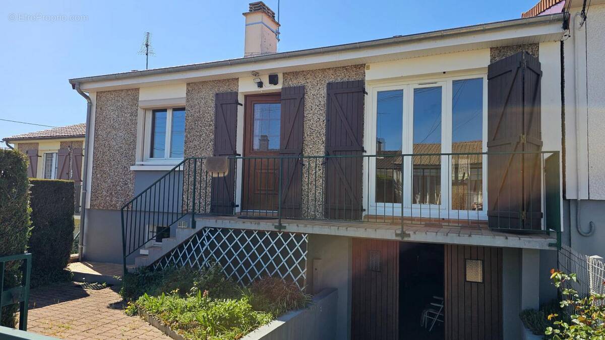 Maison à SAINT-GERMAIN-DU-PUY