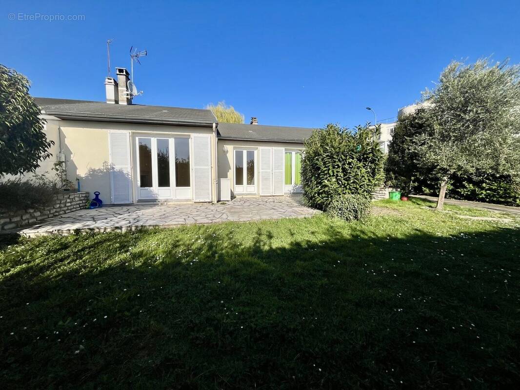 Maison à MARGENCY