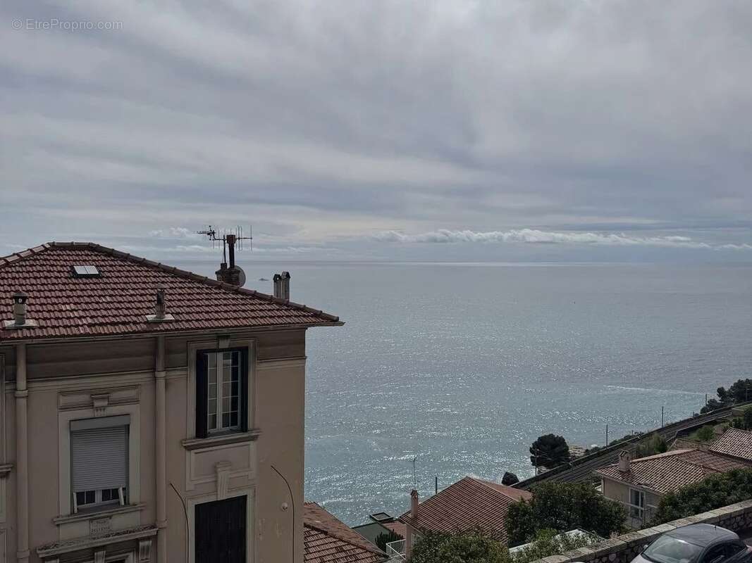 Appartement à ROQUEBRUNE-CAP-MARTIN