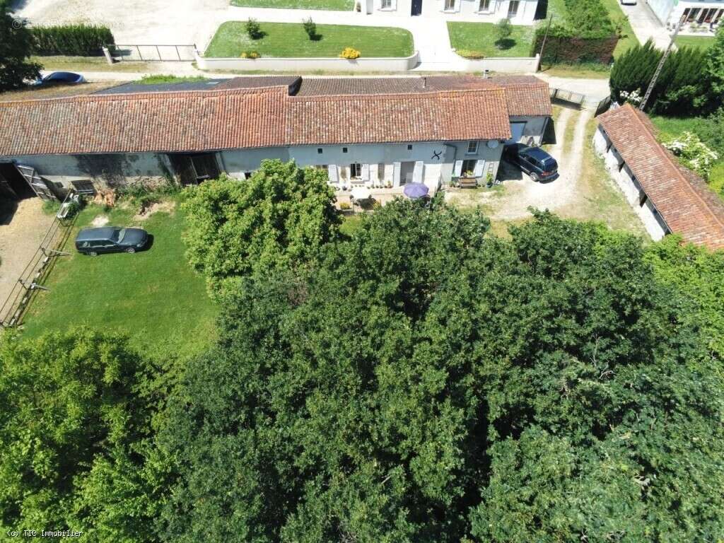 Maison à CIVRAY
