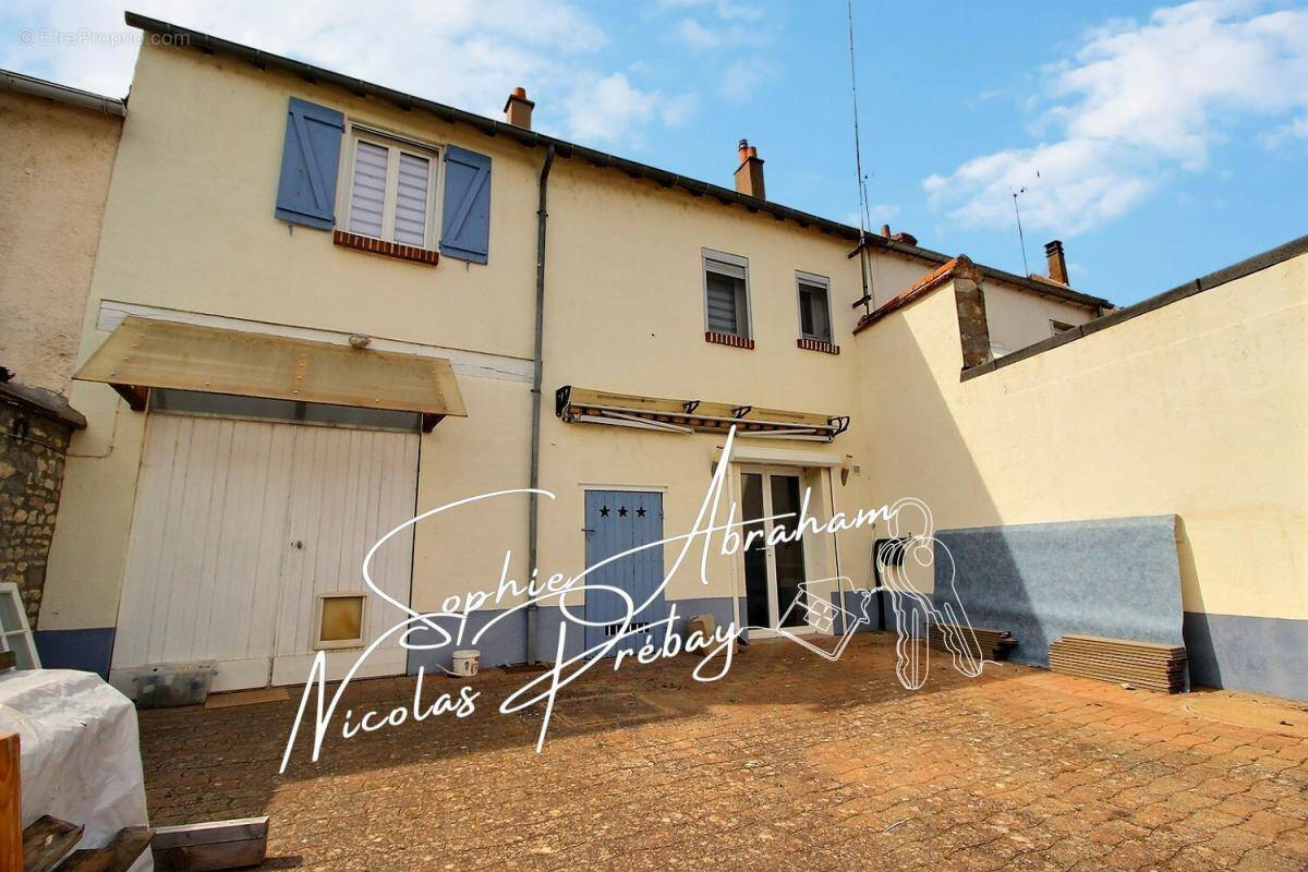 Maison à JANVILLE