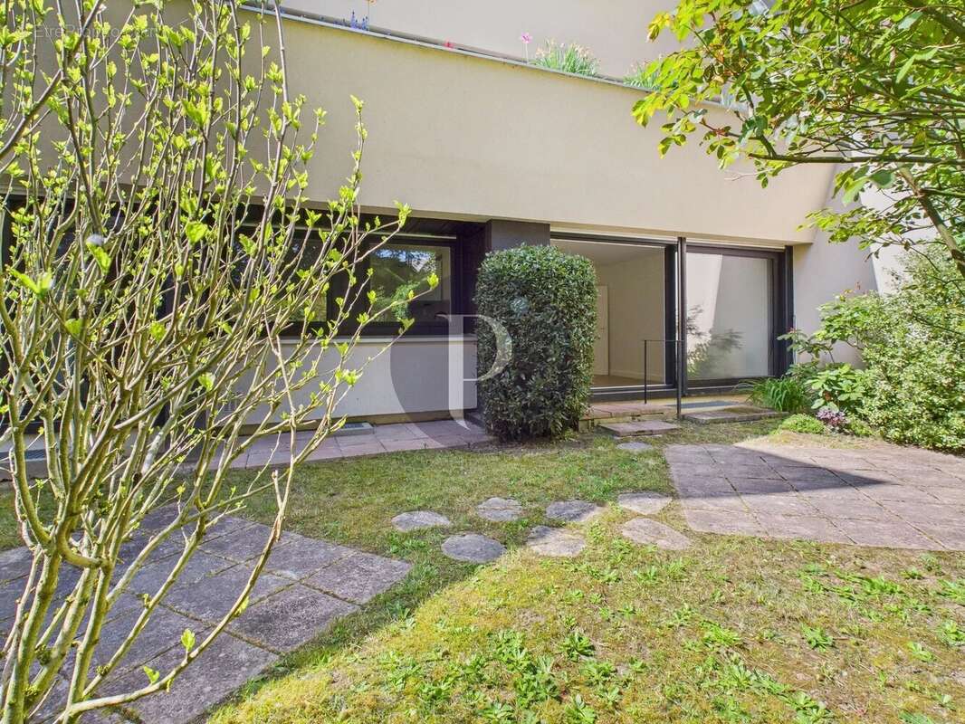 Appartement à VERRIERES-LE-BUISSON