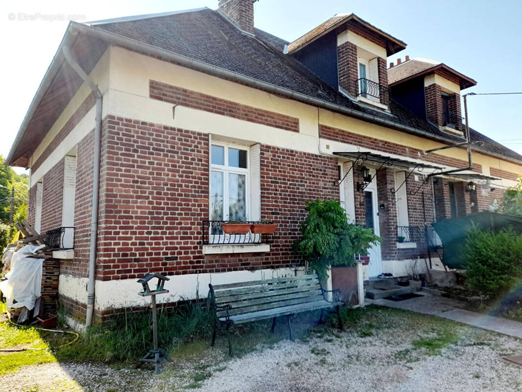 Maison à CHAUNY