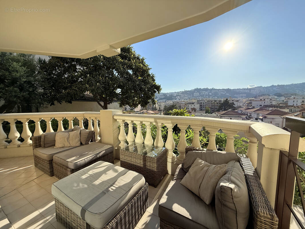 Appartement à NICE