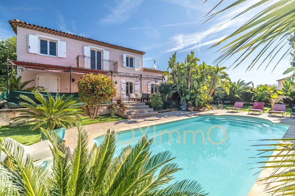 Maison à CAGNES-SUR-MER
