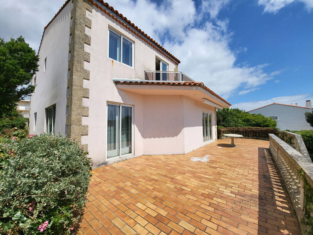 Maison à VAUX-SUR-MER