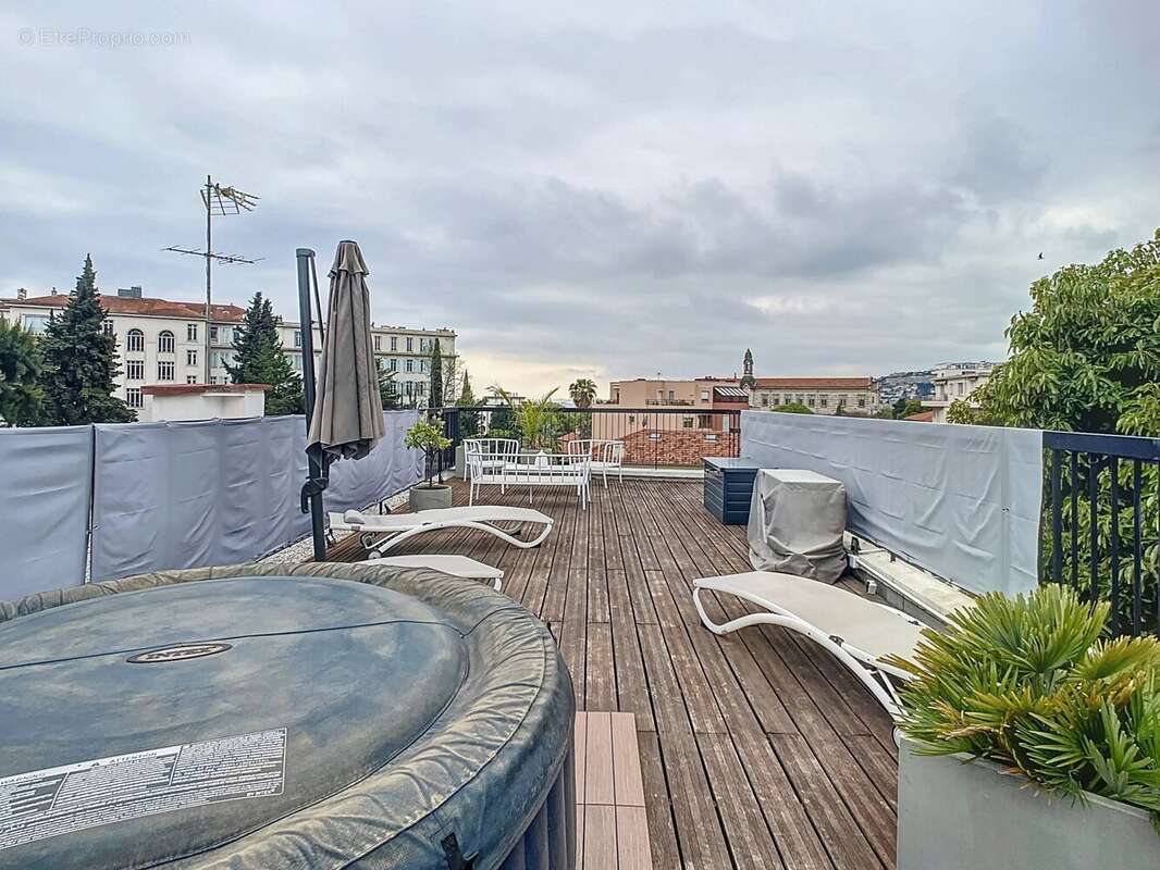 Appartement à NICE