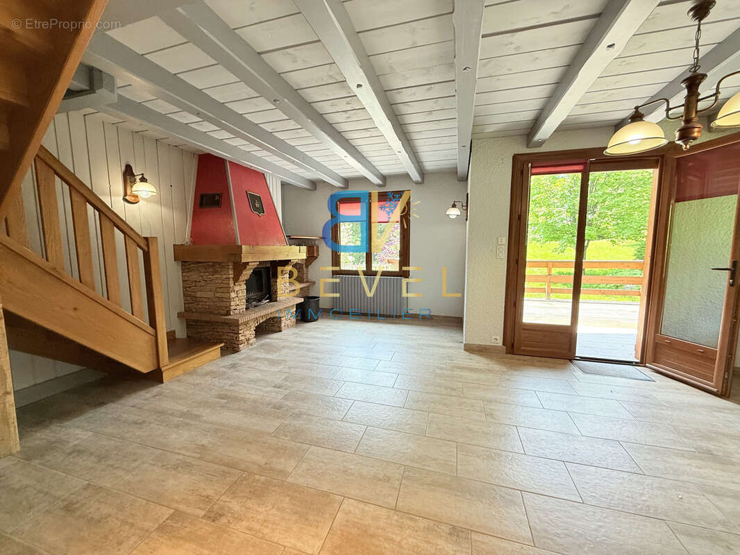 Appartement à FONTCOUVERTE-LA-TOUSSUIRE