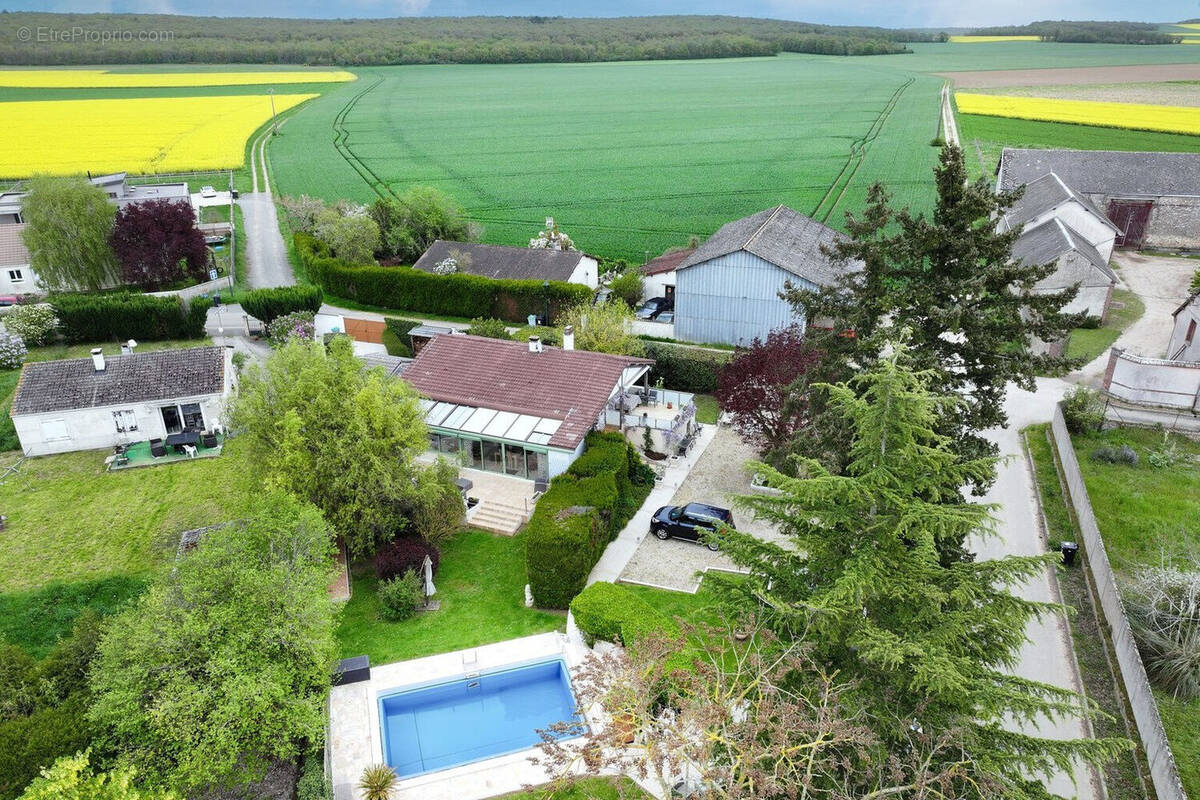 Photo 1 - Maison à SENANTES