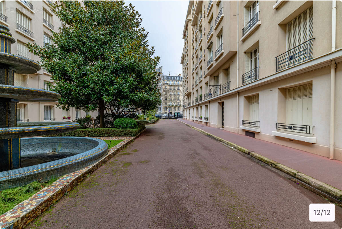 Appartement à PARIS-16E