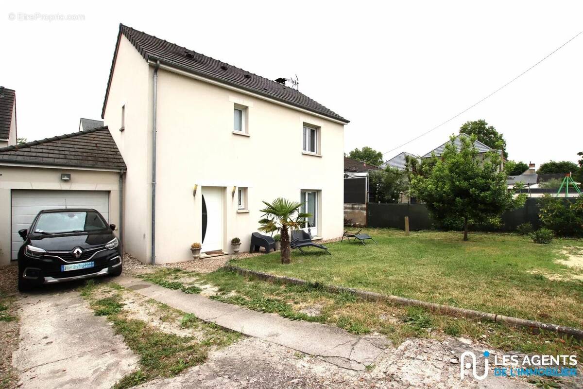 Maison à CHAINGY