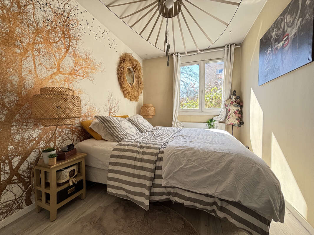 Appartement à SAINT-GENIS-LAVAL