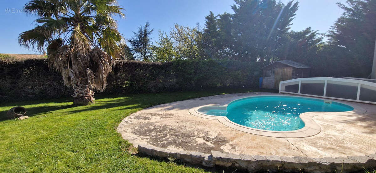 Maison à LAPALUD