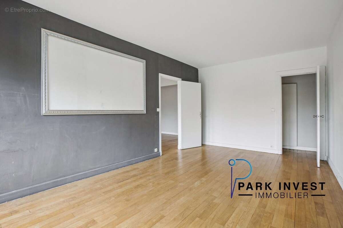 Appartement à PARIS-8E