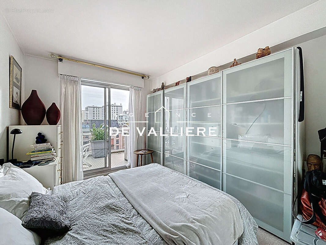 Appartement à SURESNES