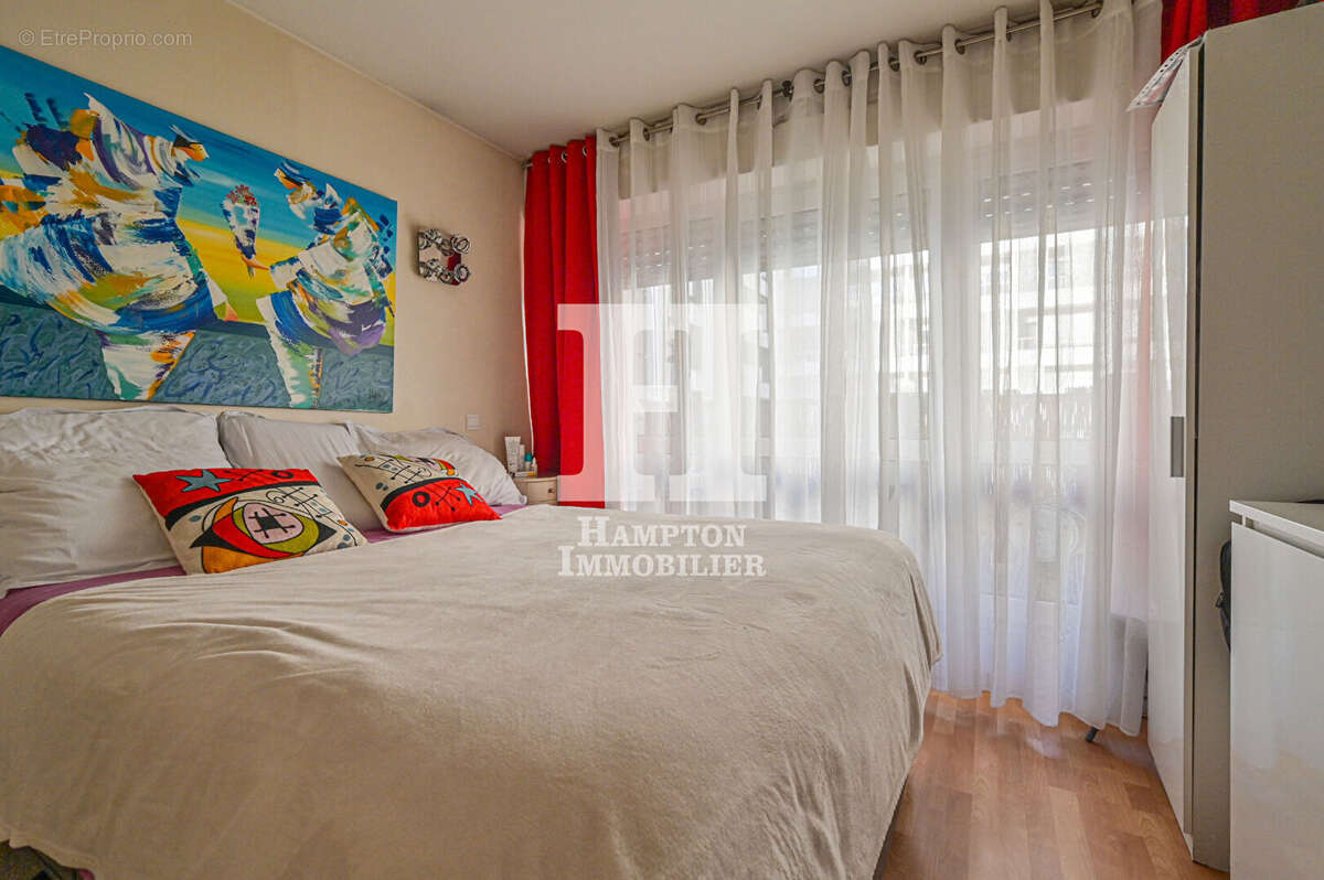 Appartement à PARIS-19E