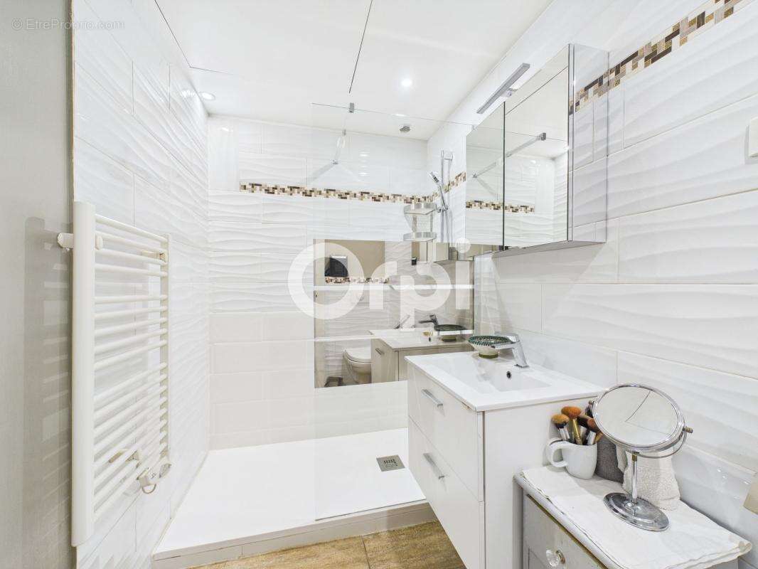 Appartement à FAYENCE