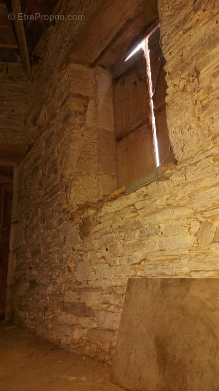 Maison à ALLASSAC