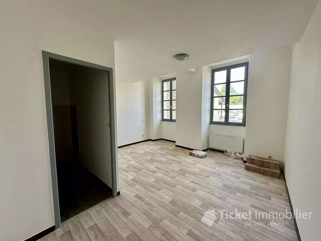 Appartement à MIRANDE