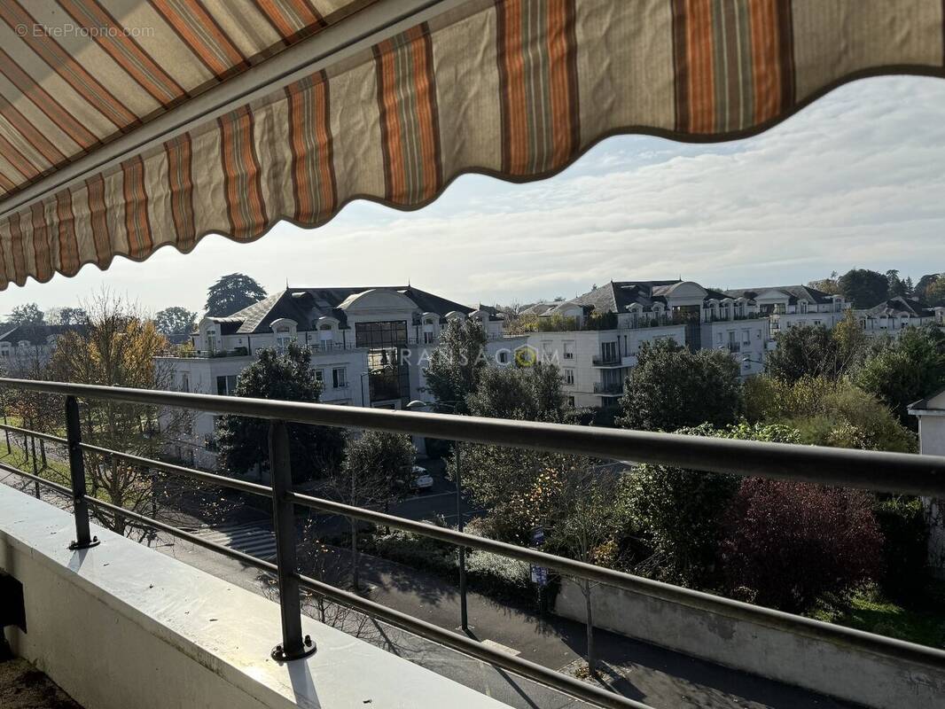 Appartement à SAINT-CYR-SUR-LOIRE