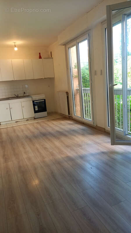 Appartement à RIS-ORANGIS