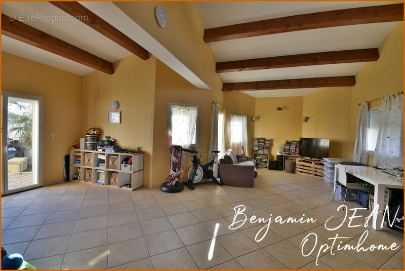 Maison à SAUVIAN