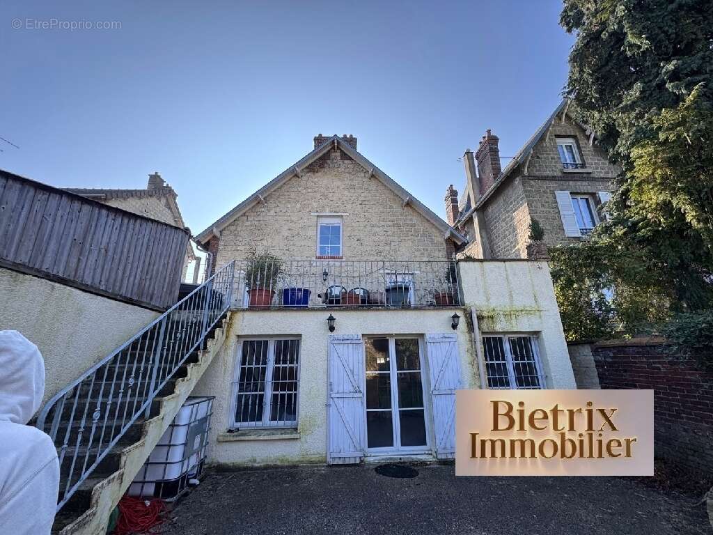 Maison à BEAUMONT-SUR-OISE