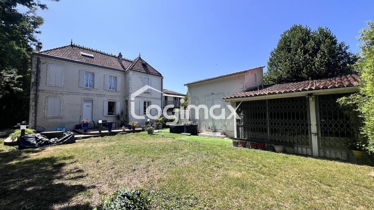 Maison à LA ROCHELLE
