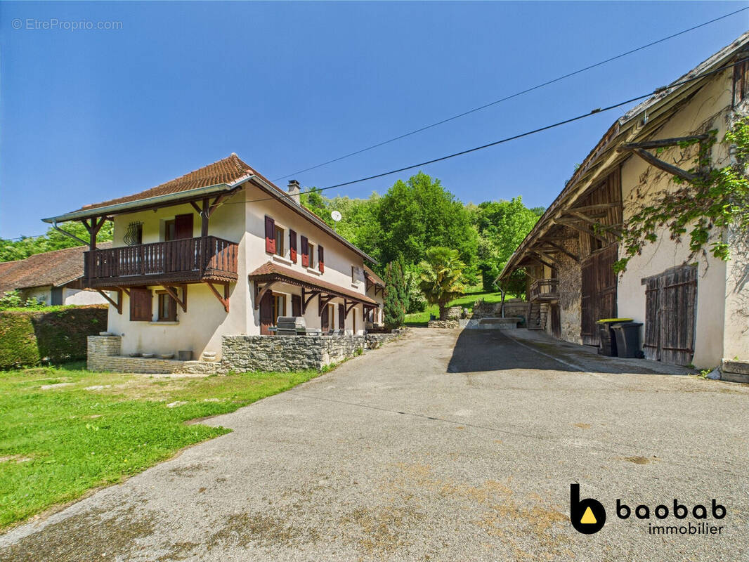 Maison à SAINT-GENIX-SUR-GUIERS