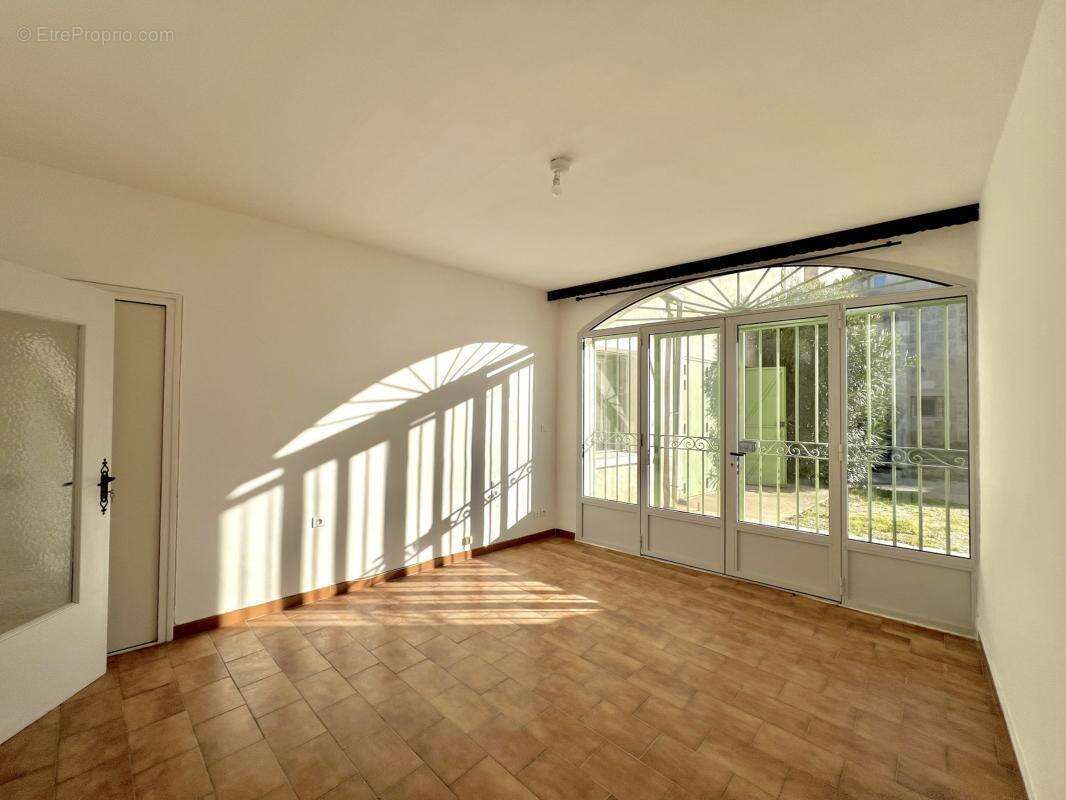 Appartement à REDESSAN