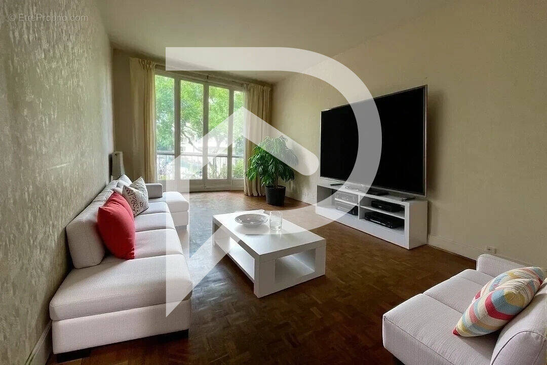 Appartement à EPINAY-SUR-SEINE