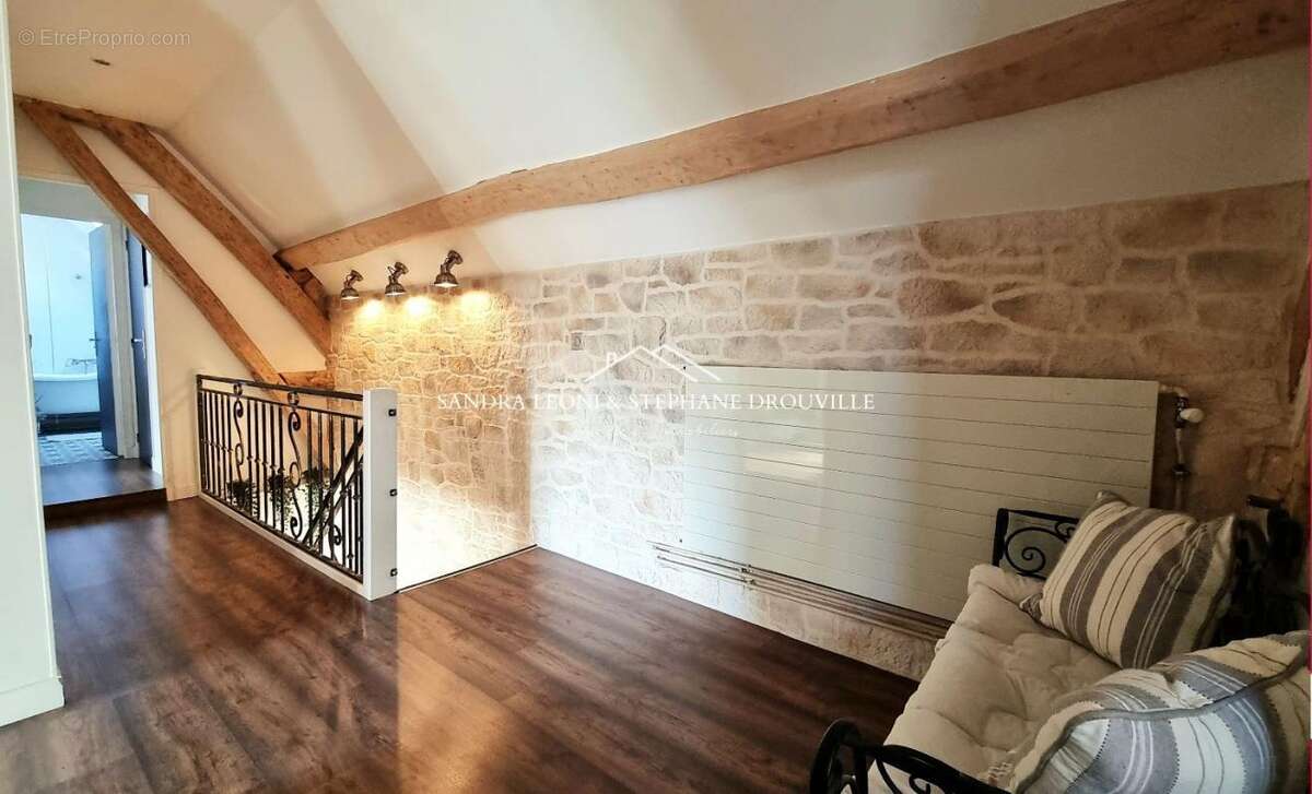 Maison à SAINT-PIAT
