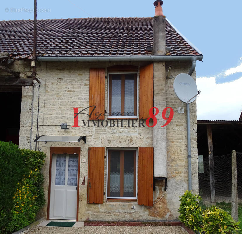 Maison à MONTIGNY-SUR-AUBE