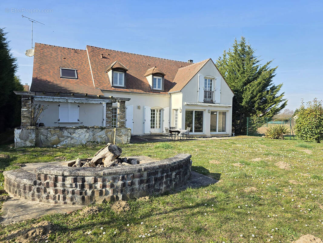Maison à VIARMES