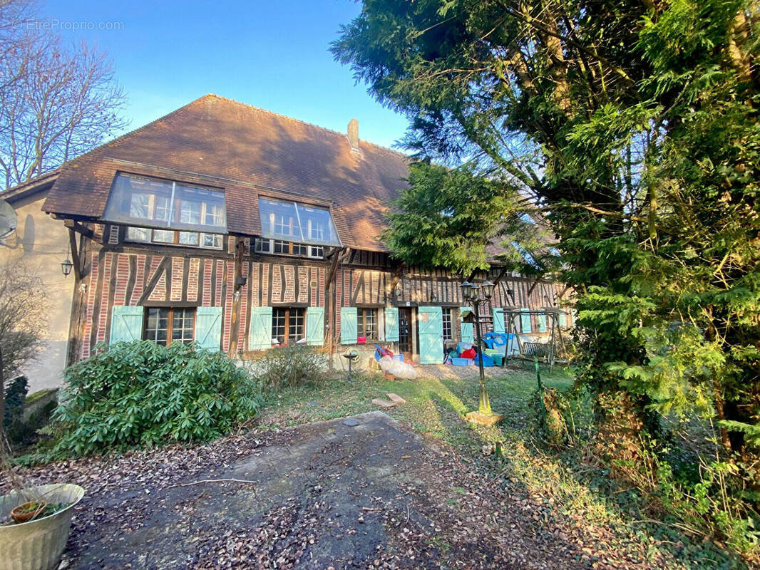 Maison à FRANQUEVILLE-SAINT-PIERRE