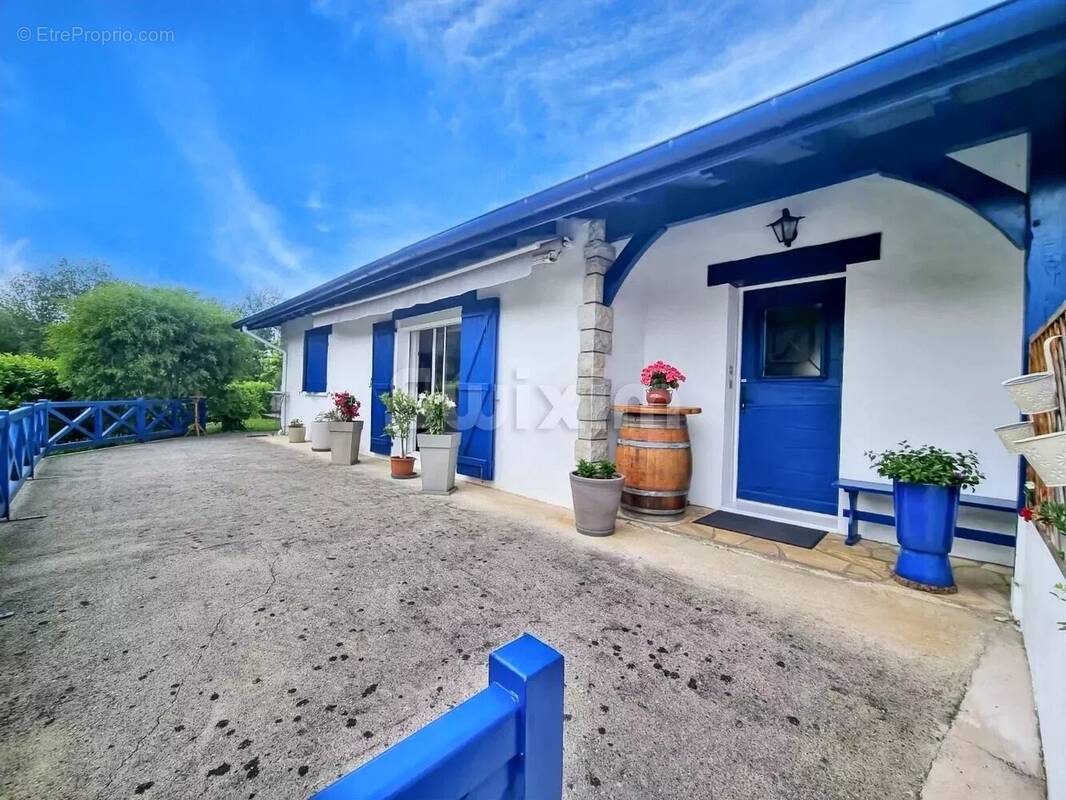 Maison à SAINT-PIERRE-D&#039;IRUBE