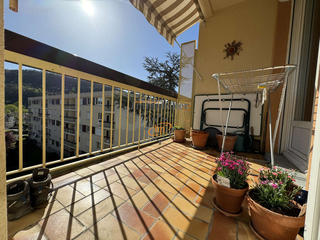 Appartement à SAINT-AFFRIQUE