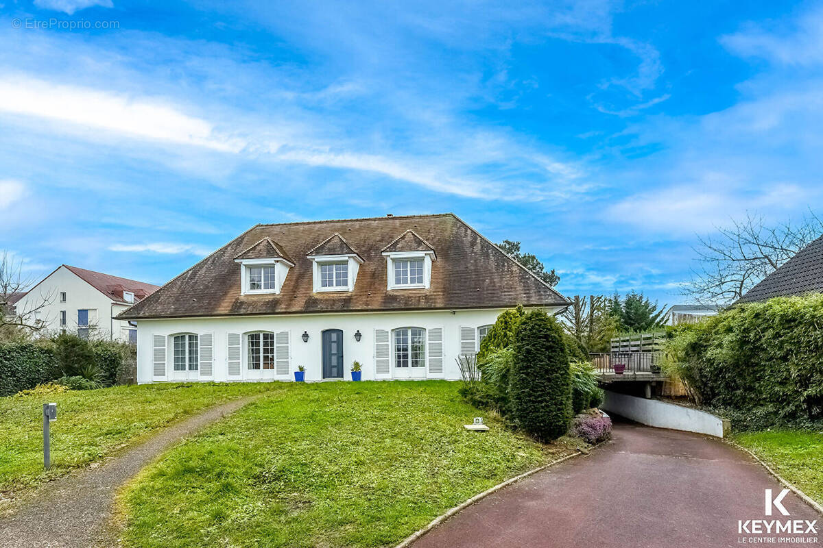 Maison à TAVERNY