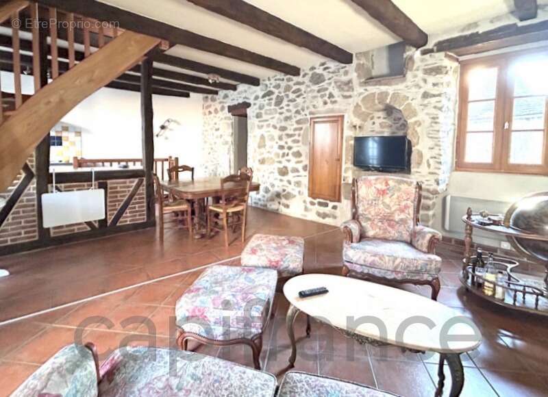 Maison à BEAULIEU-SUR-DORDOGNE
